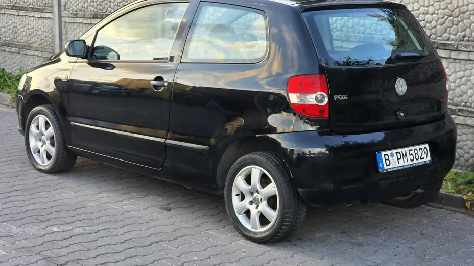 VOLKSWAGEN Fox -