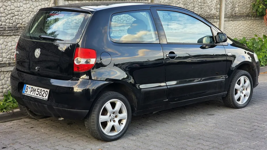 VOLKSWAGEN Fox -