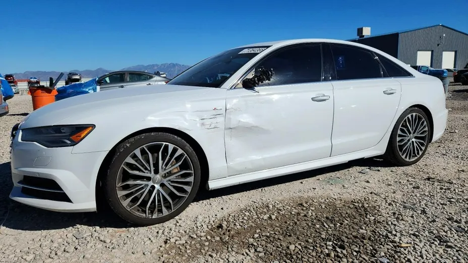 AUDI A6 -