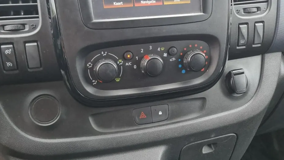 OPEL Vivaro -