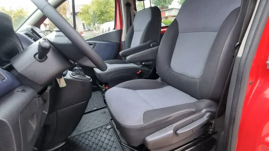 OPEL Vivaro -