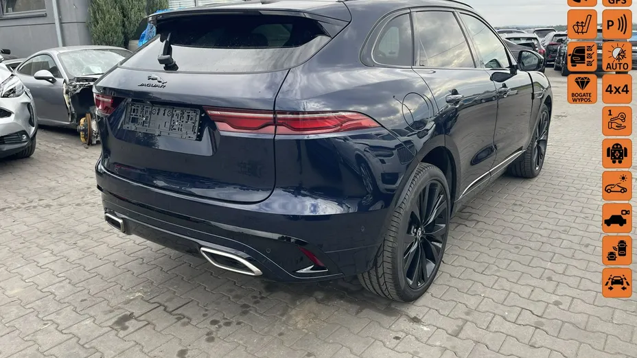 JAGUAR F-Pace -