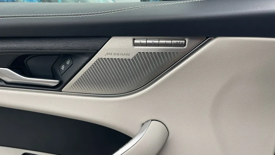 JAGUAR F-Pace -