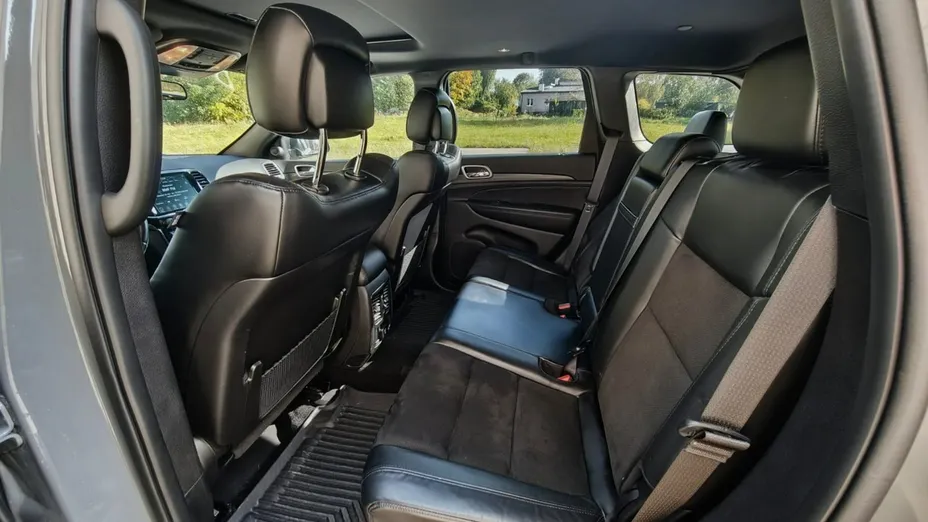 JEEP Grand Cherokee -