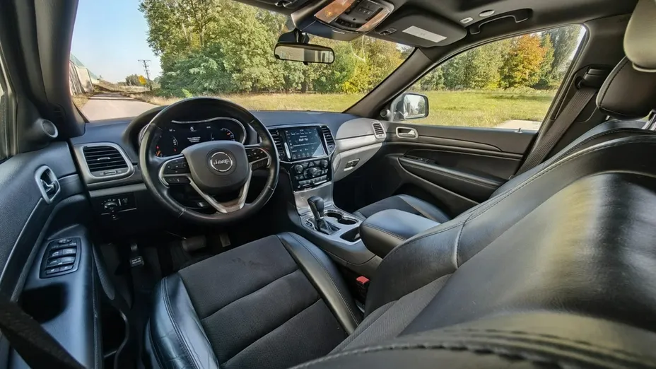 JEEP Grand Cherokee -