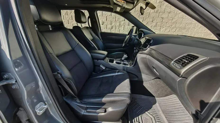 JEEP Grand Cherokee -