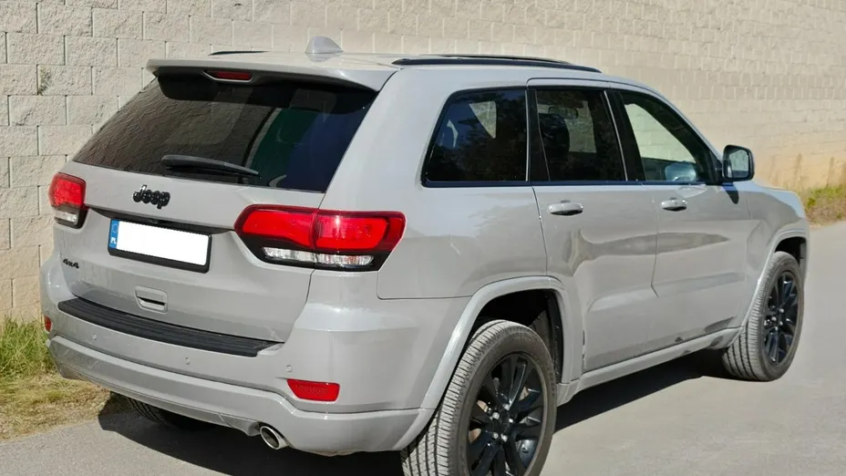 JEEP Grand Cherokee -