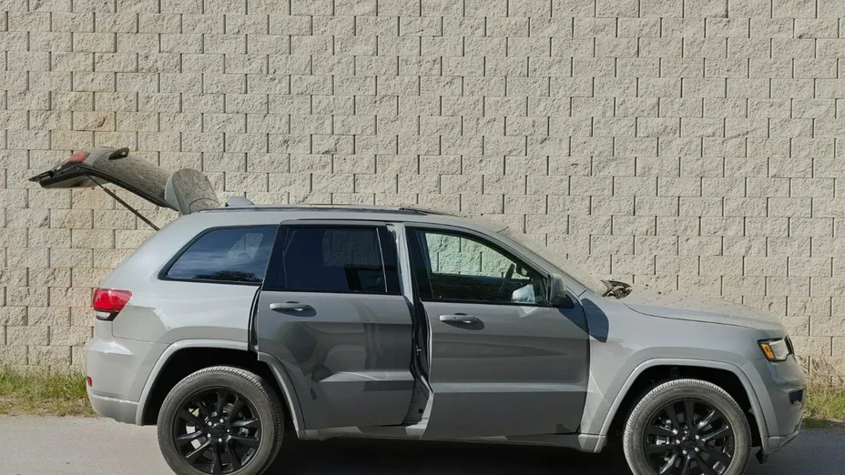 JEEP Grand Cherokee -