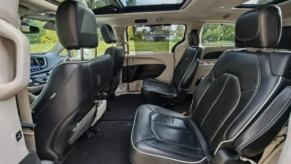 CHRYSLER Pacifica -