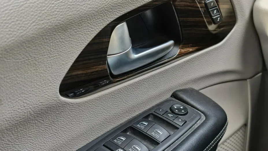 CHRYSLER Pacifica -