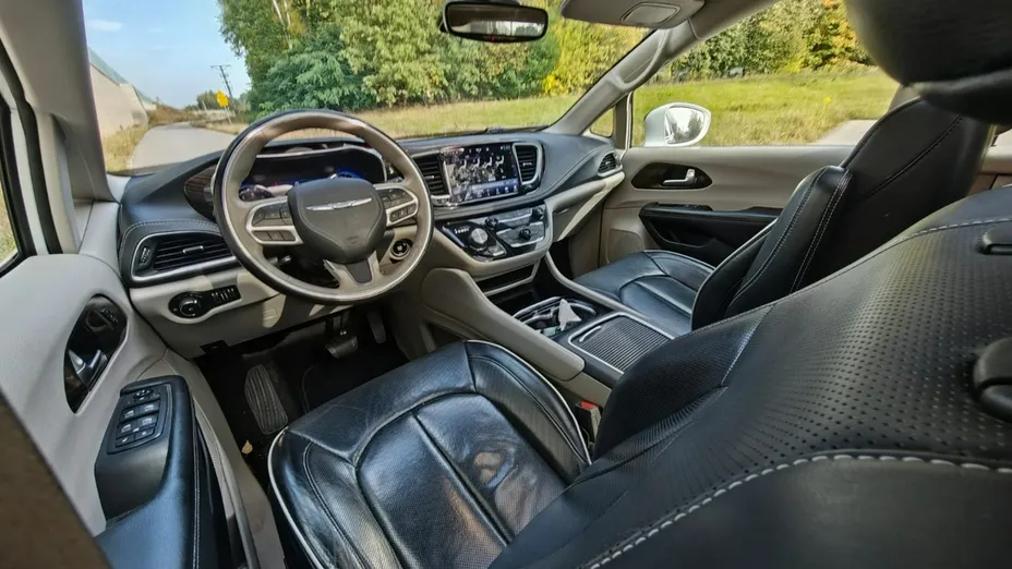 CHRYSLER Pacifica -