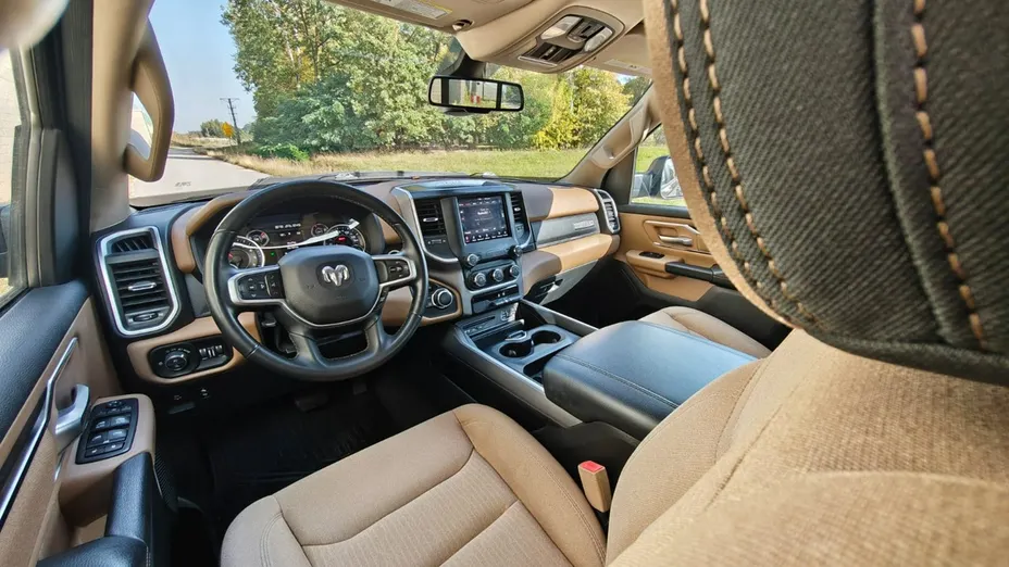 RAM 1500 -