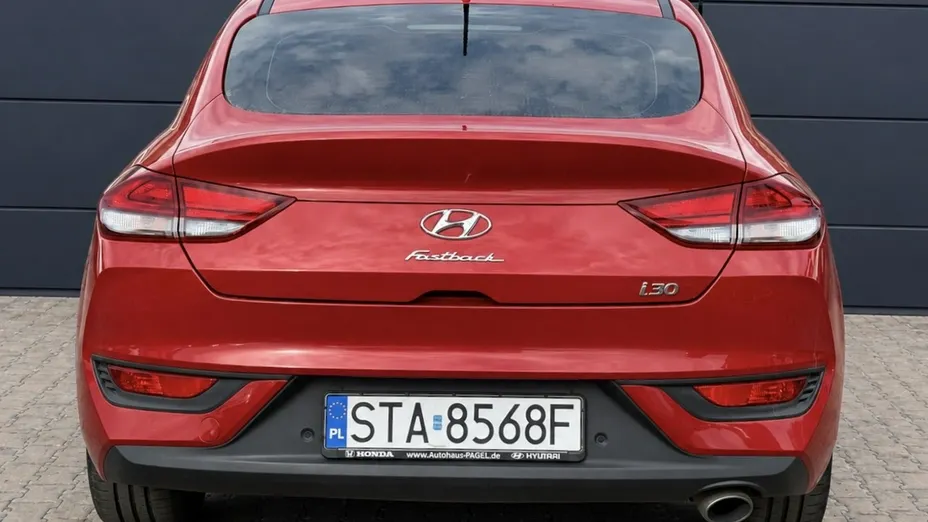 HYUNDAI i30 -