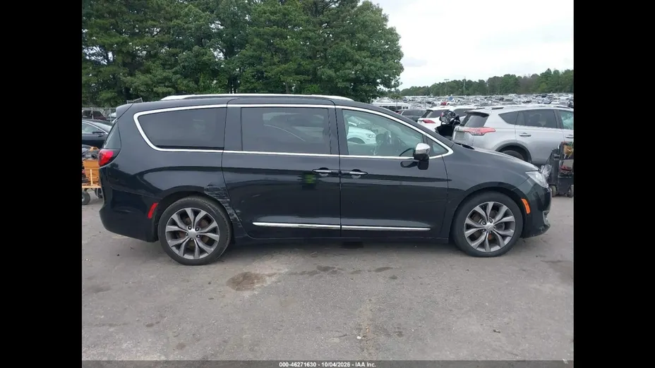 CHRYSLER Pacifica -