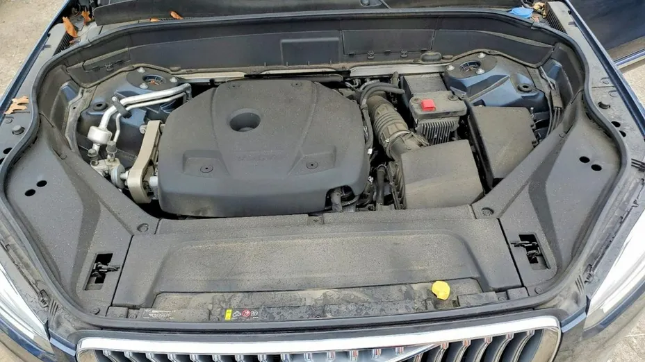 VOLVO XC90 -