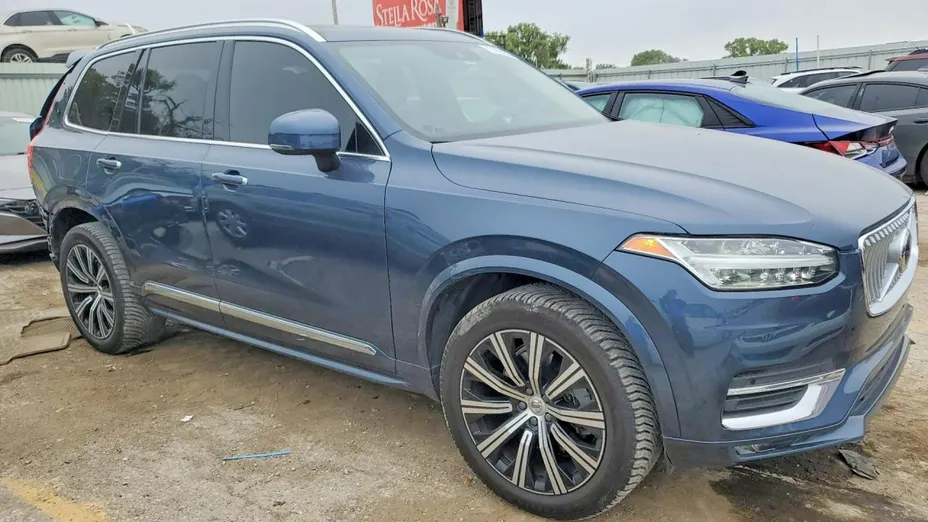 VOLVO XC90 -