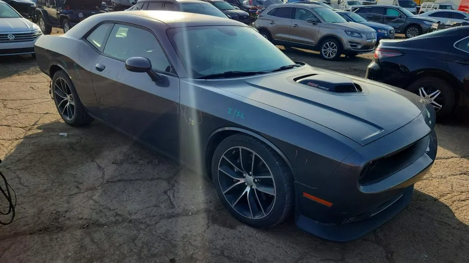 DODGE Challenger -