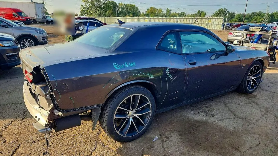 DODGE Challenger -