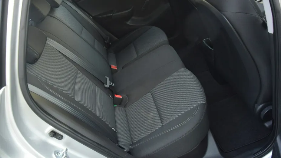 HYUNDAI i30 -