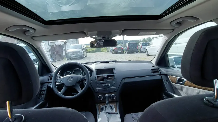 MERCEDES-BENZ C Klasa -
