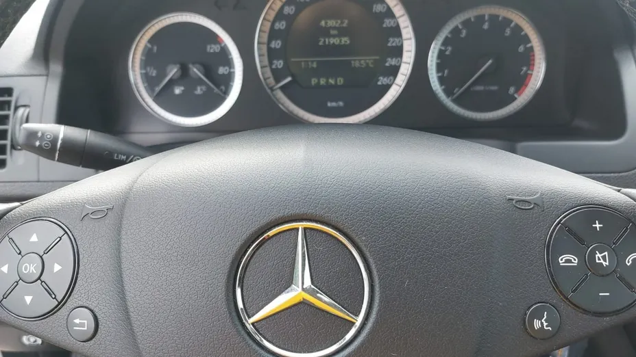 MERCEDES-BENZ C Klasa -