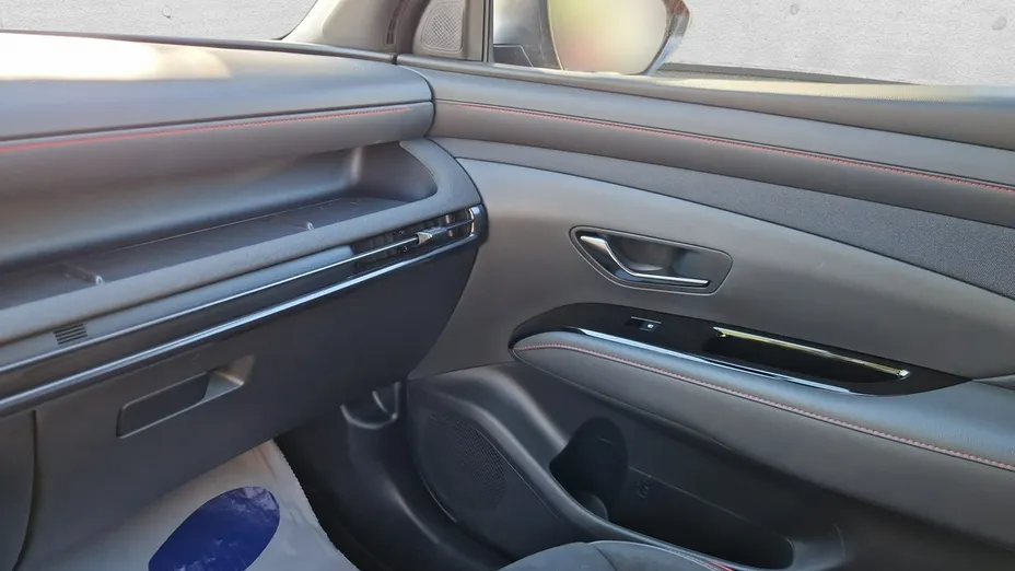 HYUNDAI Tucson -