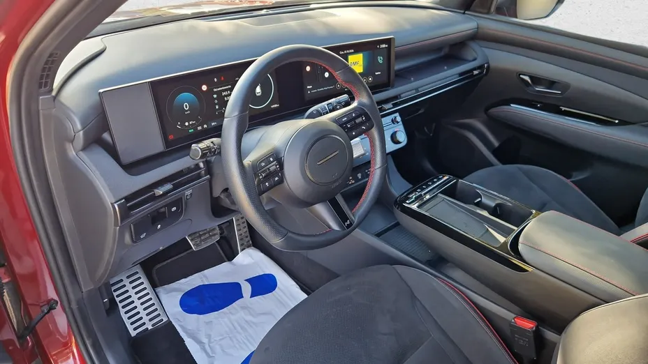 HYUNDAI Tucson -