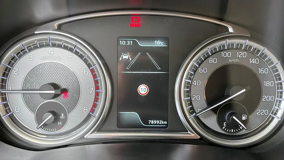 SUZUKI Vitara -