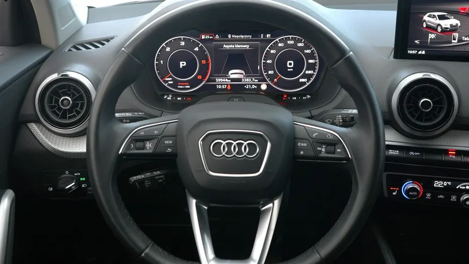 AUDI Q2 -