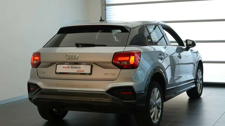 AUDI Q2 -