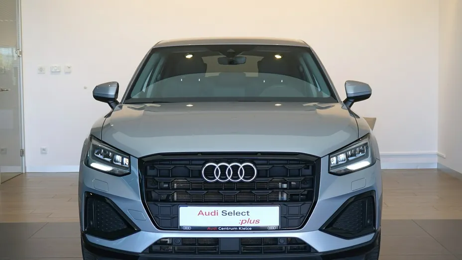 AUDI Q2 -