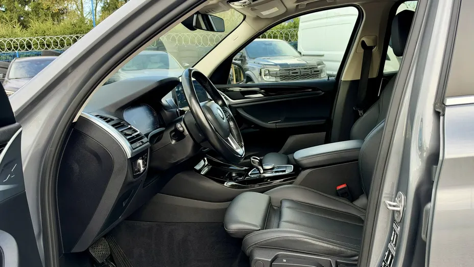 BMW X3 -
