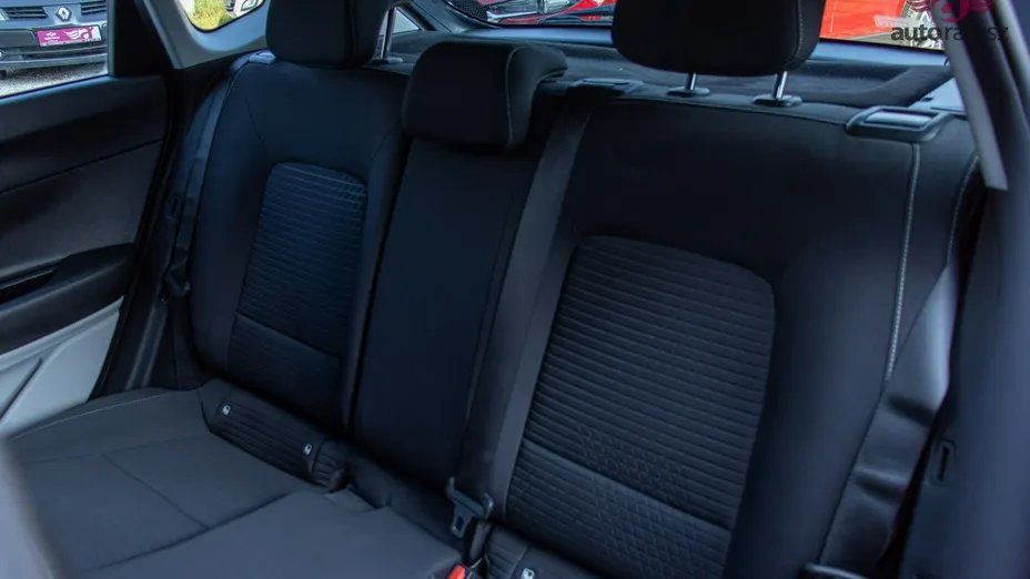 HYUNDAI i20 -