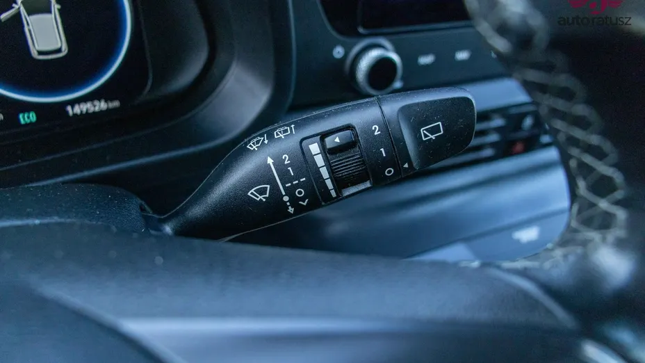 HYUNDAI i20 -