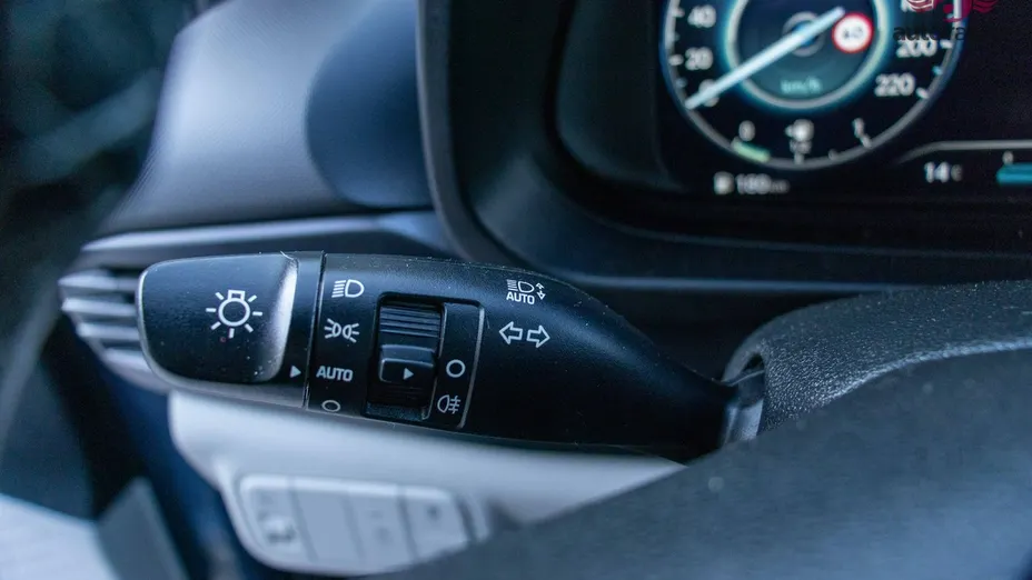 HYUNDAI i20 -
