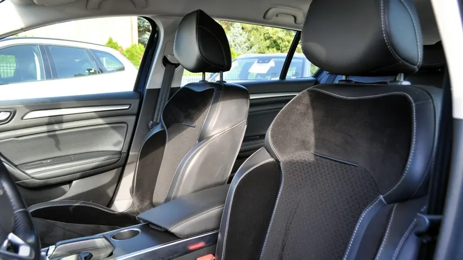 RENAULT Megane -