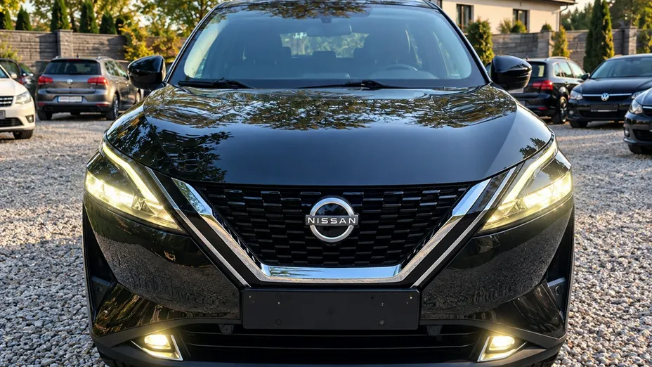 NISSAN Qashqai -