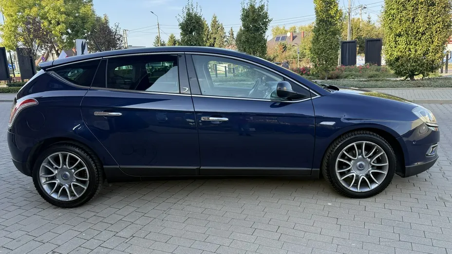 LANCIA Delta -