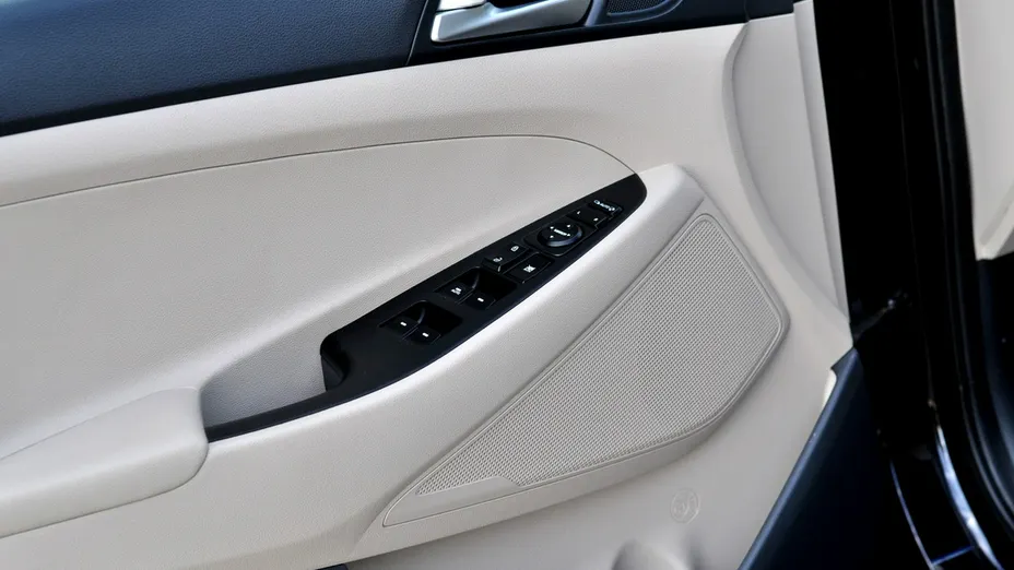 HYUNDAI Tucson -