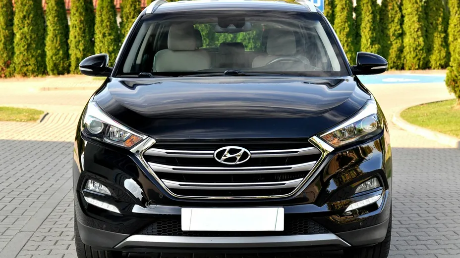 HYUNDAI Tucson -