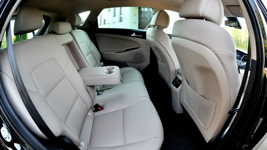 HYUNDAI Tucson -