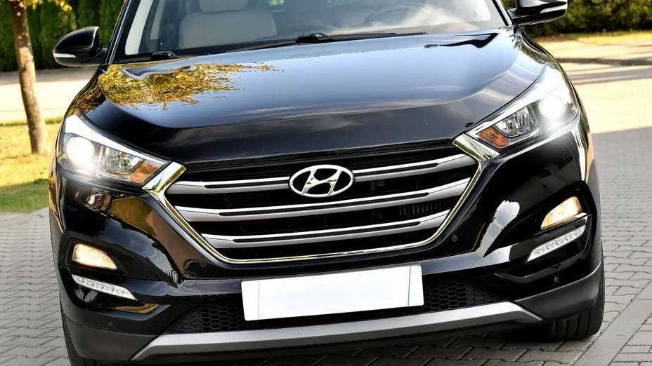 HYUNDAI Tucson -