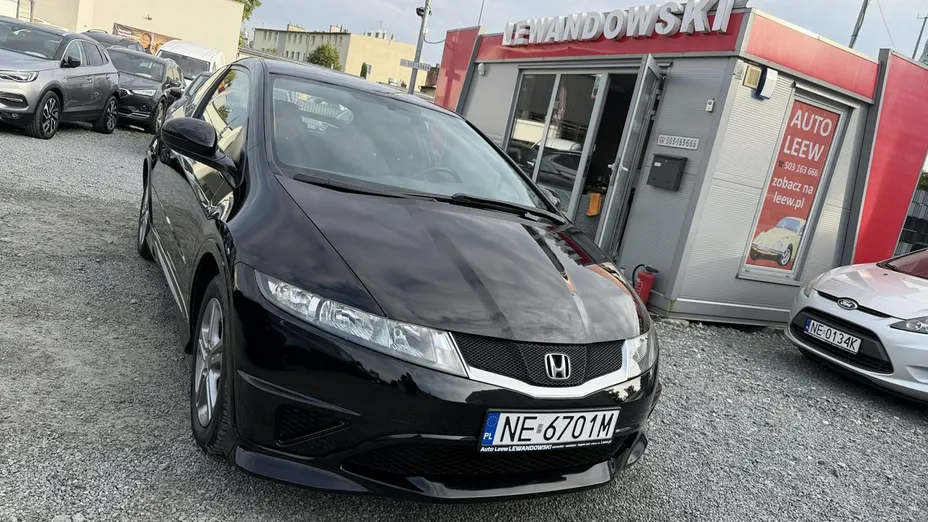 HONDA Civic -