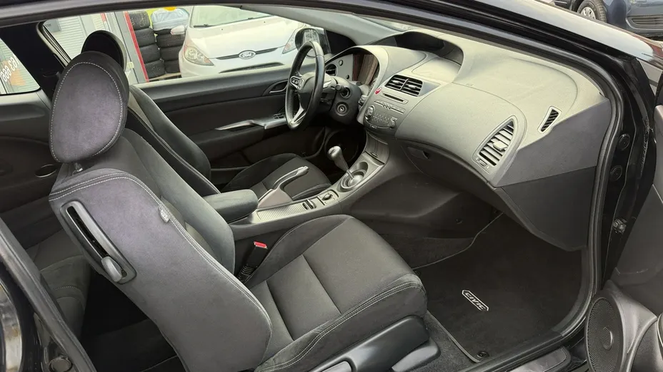 HONDA Civic -