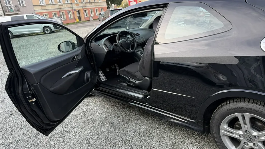 HONDA Civic -