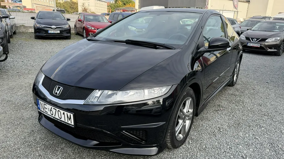 HONDA Civic -