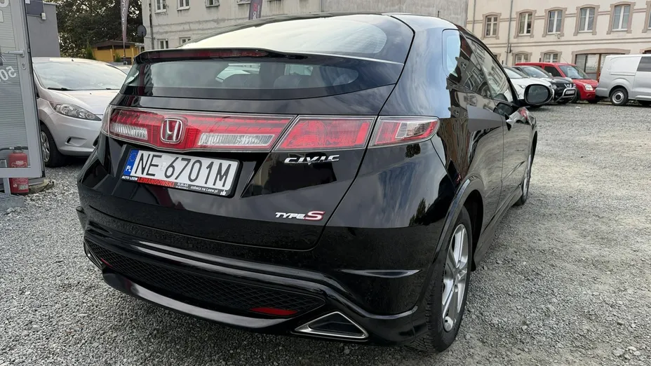 HONDA Civic -