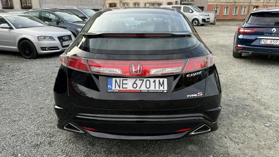 HONDA Civic -