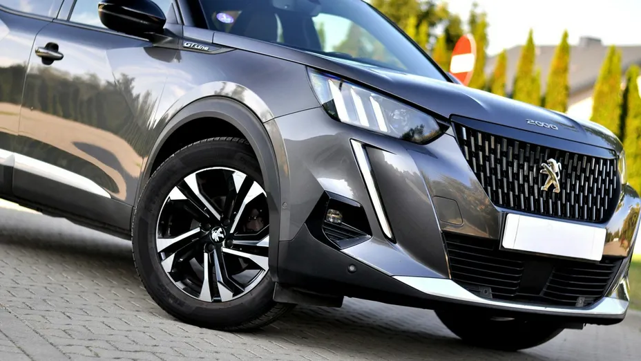 PEUGEOT 2008 -