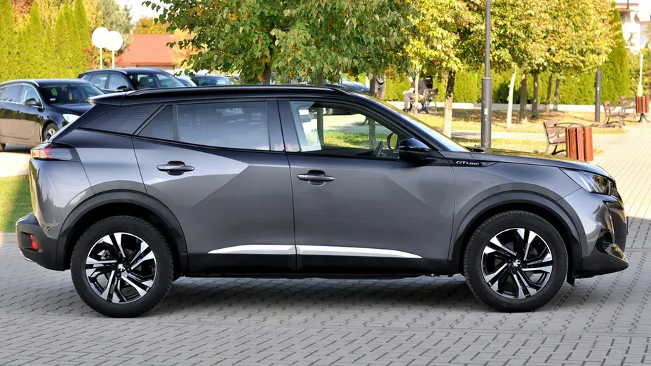 PEUGEOT 2008 -
